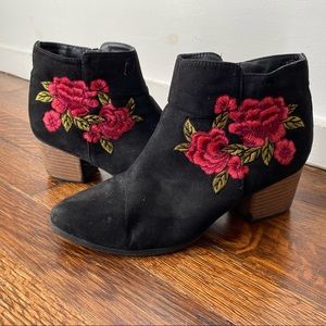 Black floral booties!! Perfect for any season.